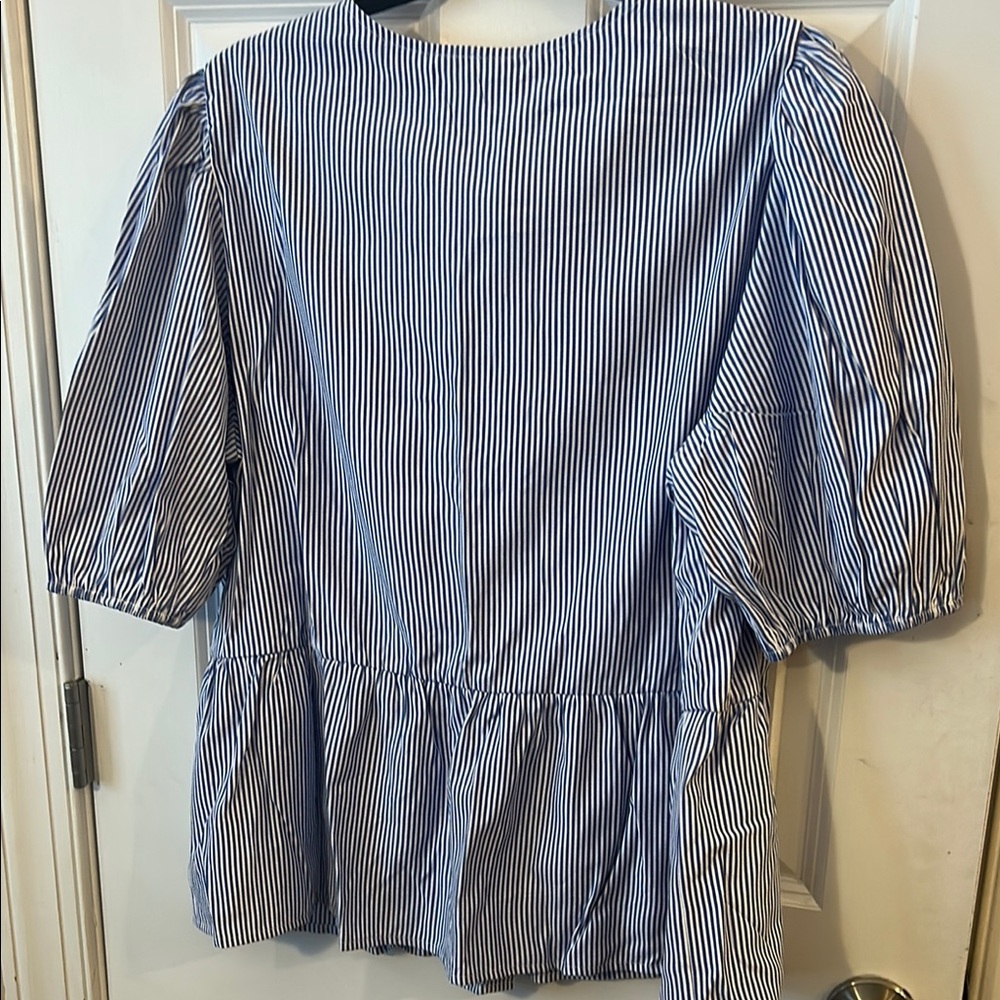 Gray Blue Puff Sleeve Blouse with Tie Front and Peter Pan Collar - Picture 5 of 6
